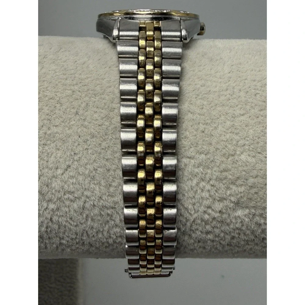 Scratched Seiko V117-0AN0 Working Ladies Solar MOP Watch 25MM 7